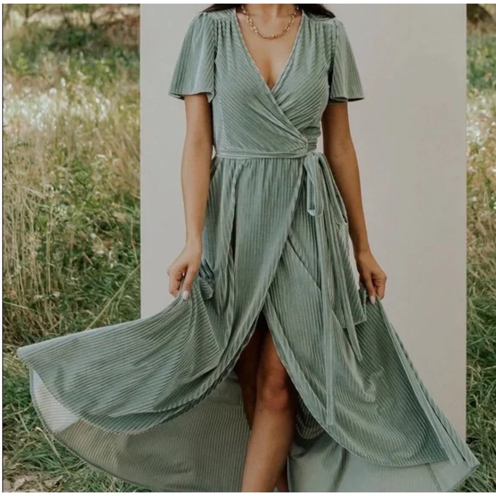 NWT Baltic Born Sage Green Velvet Pleated Wrap Dress Midi Short Sleeve M Medium - Picture 1 of 8